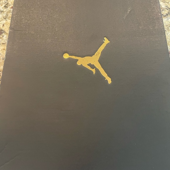 New with Box Mens Air Jordan 1’s Mid Size 11 - Picture 11 of 12